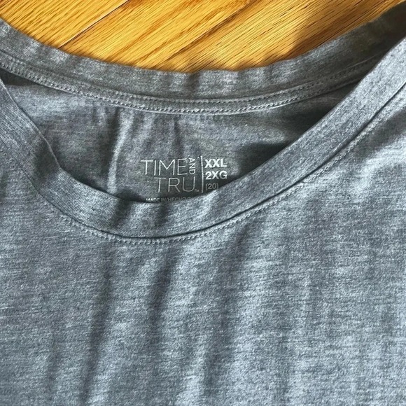 Two long sleeve Time and Tru tops - Picture 6 of 6